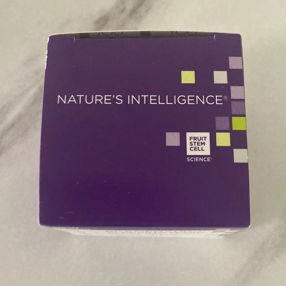 Rejuvenating Sleeping Mask - Purple